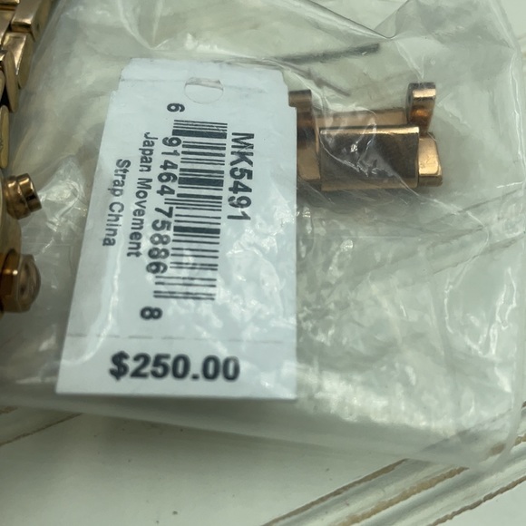 Michael Kors watch - Picture 3 of 6